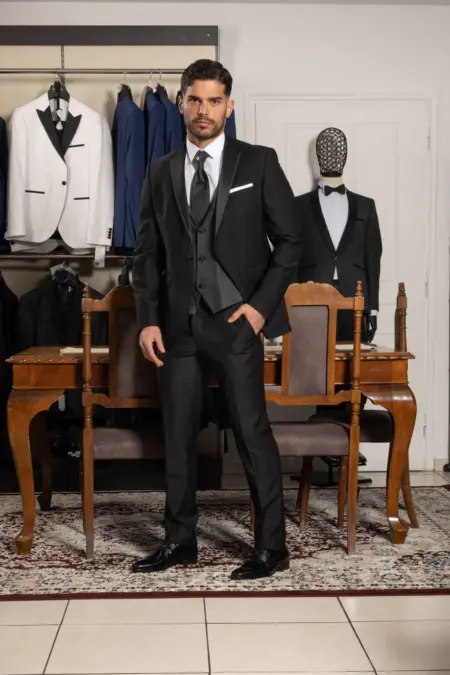 Κοστούμι με γιλέκο και παπιγιόν #108