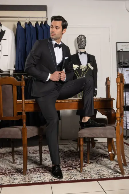 Κοστούμι με γιλέκο και παπιγιόν #115