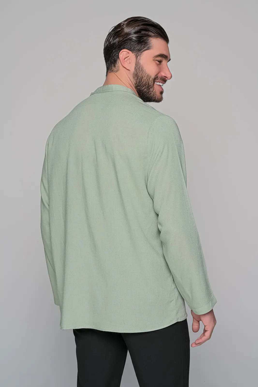 Πουκαμισα Resort Ben Tailor